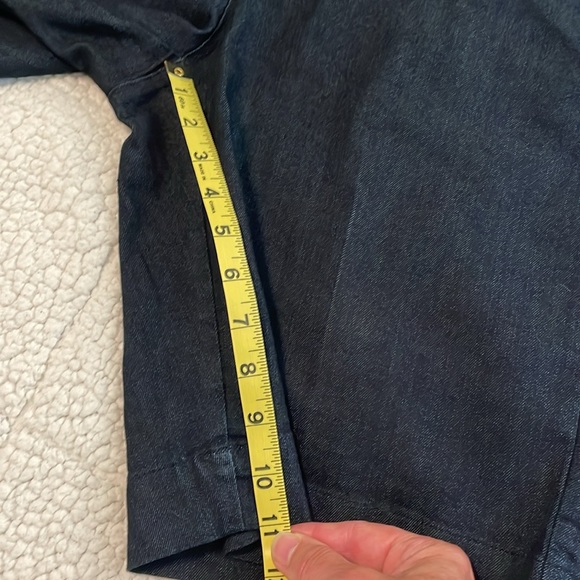 NWOT DOCKERS BERMUDA HIGH RISE Dark Denim Shorts SIZE 12 - Picture 6 of 8